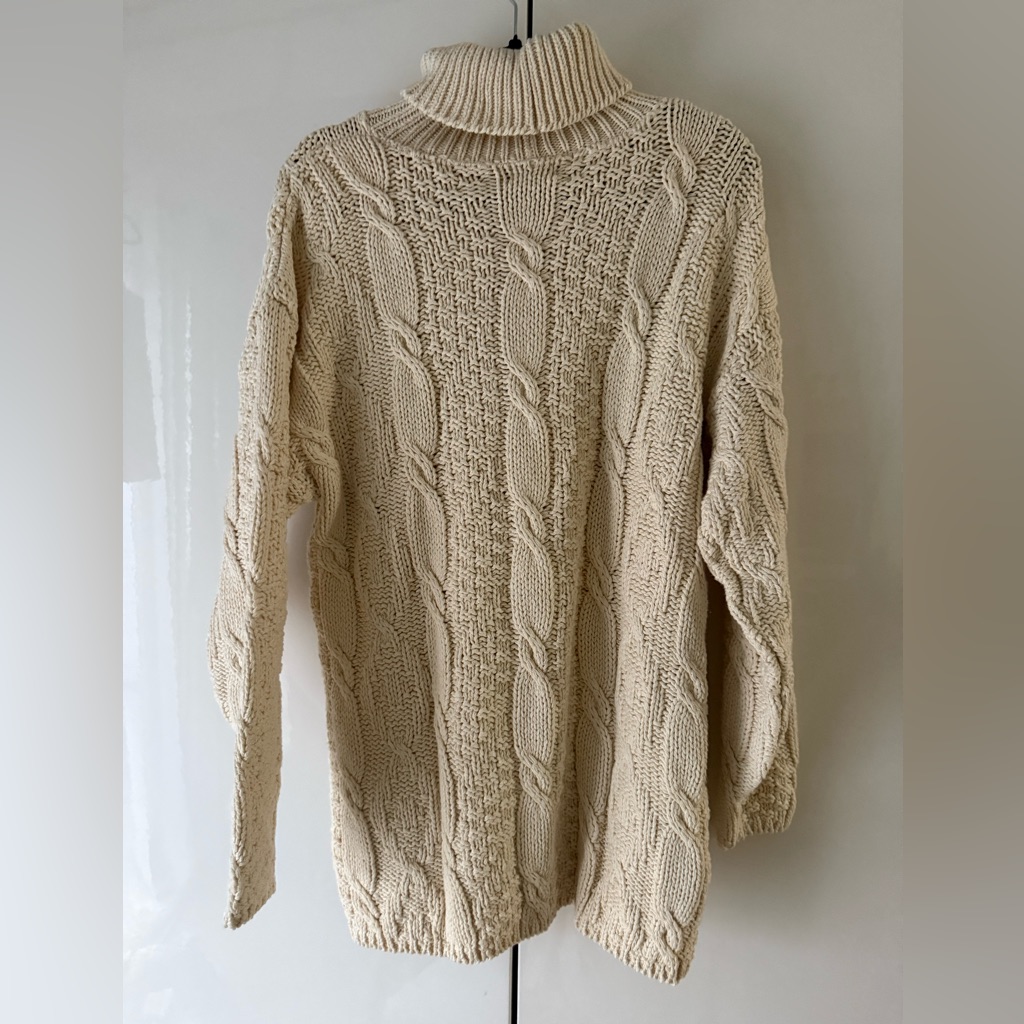 Nwt Bergdorf Goodman On The Plaza Vintage Cream Cable Knit Turtleneck Sweater M — image 3 of 7